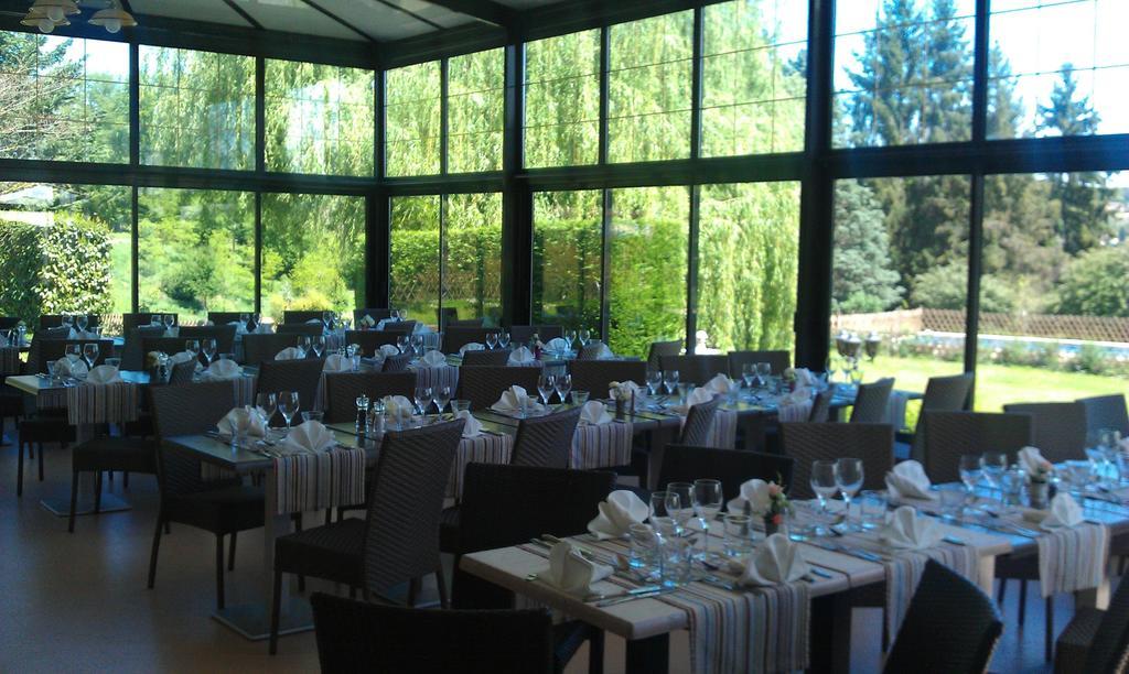 Hotel Restaurant La Verperie Sarlat-la-Canéda Exterior foto