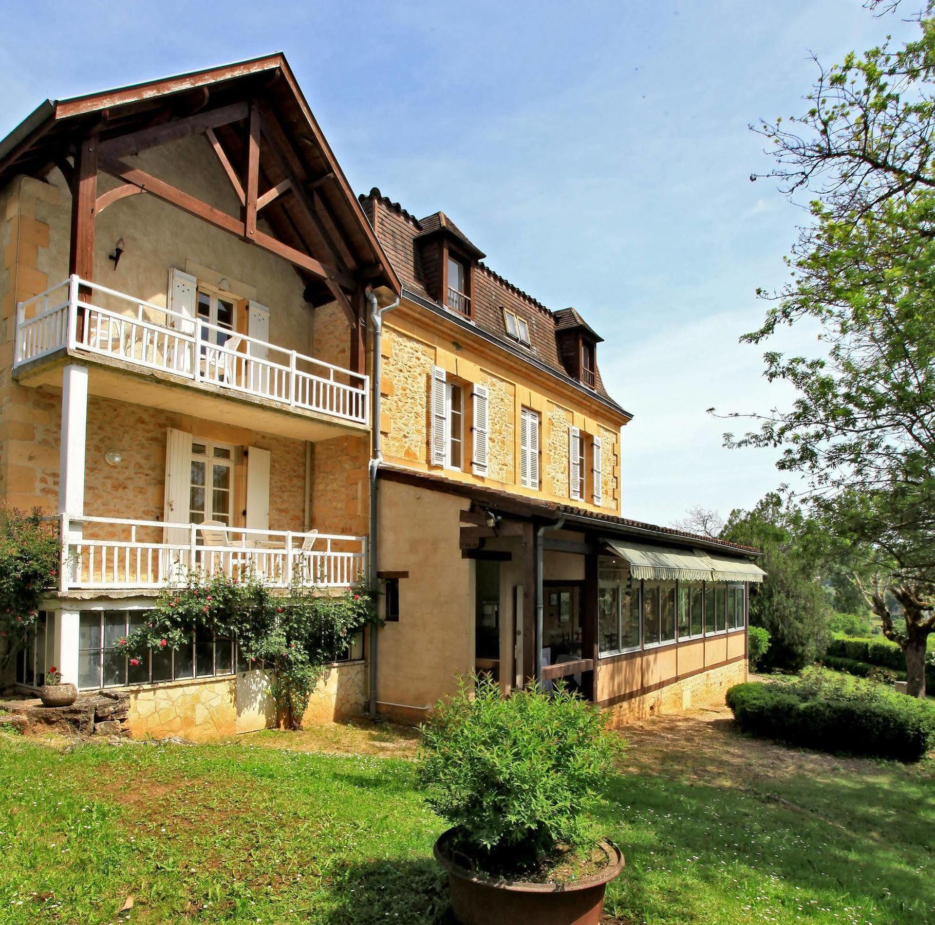 Hotel Restaurant La Verperie Sarlat-la-Canéda Exterior foto